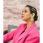 Sunanda Sharma Instagram - शुद्ध FLIRT , MILAWATI इश्क़ se बेहतर है 😜 . . हमारा makeup @makeupbyharpyvirk ji ne kiya hai.. isiliye हम बवाल lag rahe hain😬🧿