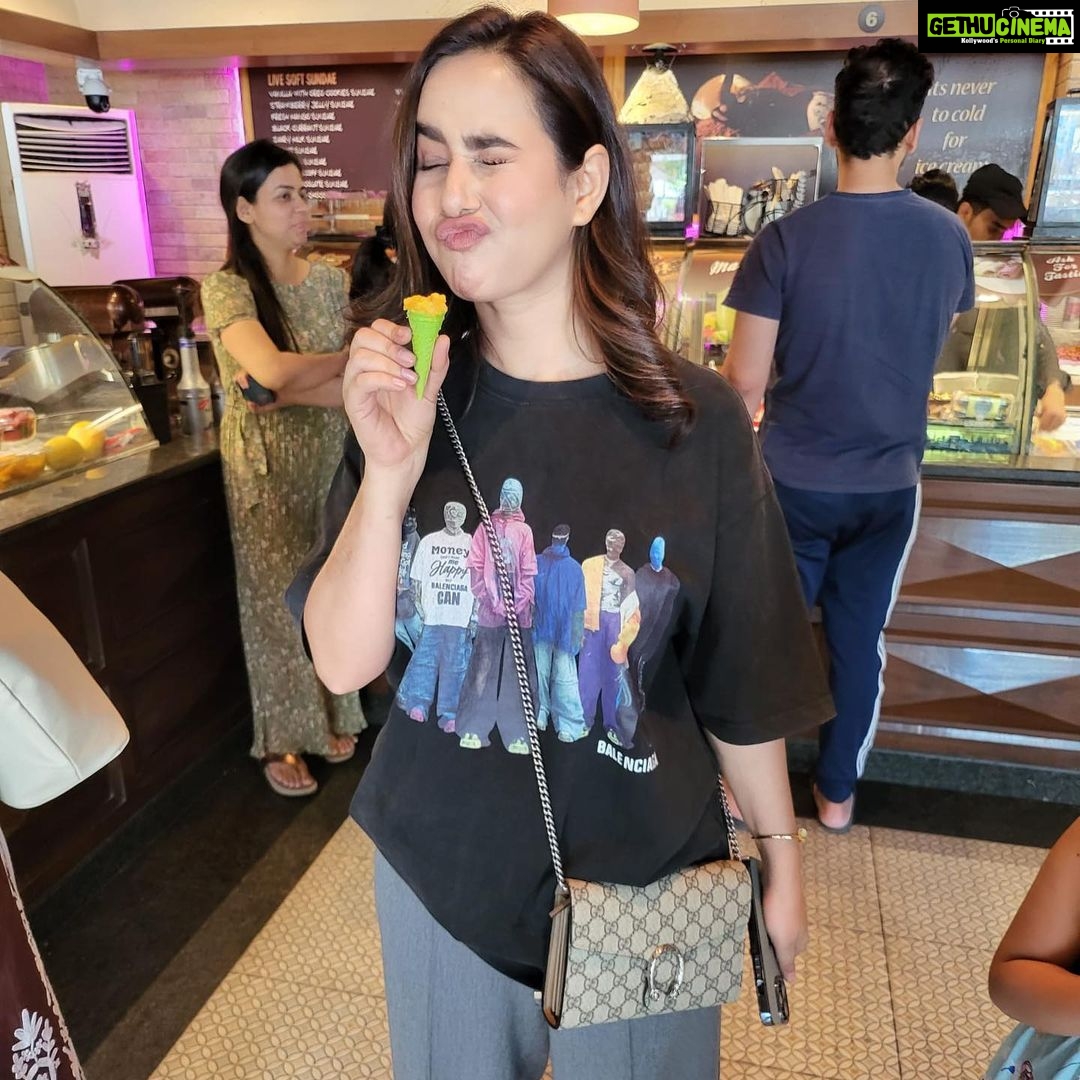 Sunanda Sharma Instagram - Life is too short to be normal, Stay weird na baba 🤥🫤🤠#weirdfaceseries 🥸
