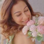 Sunayana Fozdar Instagram - Summer is in full swing, and my skin deserves a face wash that tackles oiliness without drying it out. That’s why I rely on Medimix Oil Clear Face Wash for clear and radiant skin with just one wash! With the power of besan to combat dirt and oil, and honey to nourish for a stunning glow, it’s a must-try! ✨