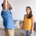Sunayana Fozdar Instagram - Weekend Mood!!! Him Vs Me 😒🤣 . . . . #couplereels #funnycouples #funnyvideos #husbandwifefunnyreels #weekendreels #