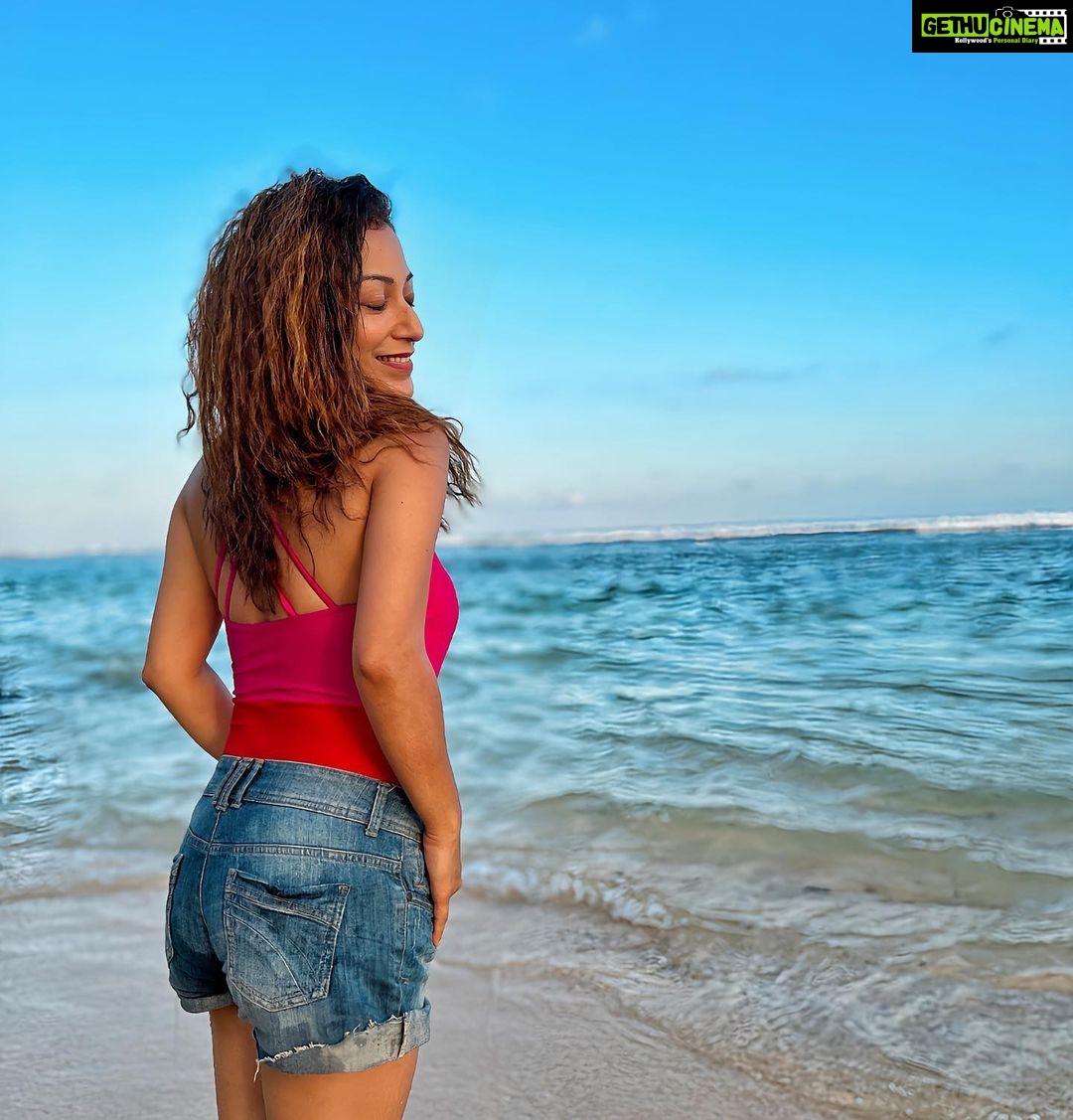 Sunayana Fozdar Instagram - I followed my heart and it led me to the Beach🏝️ If your looking for White sand blue waters Melasti beach 🌊is your place ! Wearing @urbanic_in #beachlife #melastibeachbali #beachvibes #bluewaters #whitesandbeach #beachwear Melasti Beach