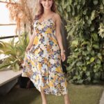 Sunayana Fozdar Instagram - Summer Sun and floral dress 🌼 #sundaymornings Wearing @urbanic_in