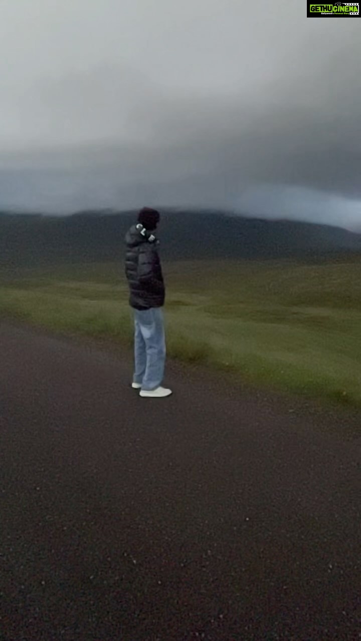 Sunil Grover Instagram - Aaj Mausam Bada Imandar hai!