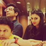 Sunil Grover Instagram - Happy birthday @neeti_simoes wish you health, love, luck and more success. May you are a better poet too. 🎈🎂🥳🤶💫 @kingaliasgar bhai hum dono kidhar dekh rahe the iss photo main ?