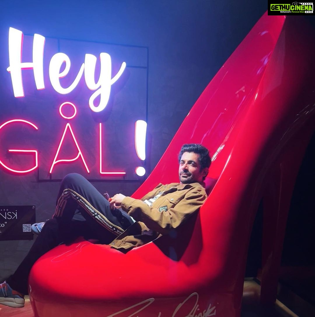 Sunil Grover Instagram - Step into my shoes