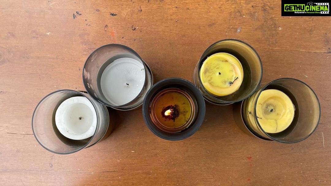 Sunil Grover Instagram - Lit up all these candles last night. One is still lit. Jisko light deni hai wo din main bhi dega. Happy Diwali! 🪔🙏