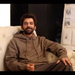 Sunil Grover Instagram - Attracted to trouble but always ready for a fight as he tries to fulfil his dreams! Watch Tango in our latest show #UnitedKacche on #ZEE5, streaming now! #UnitedKaccheOnZEE5 #KaccheSePakke https://zee5.onelink.me/RlQq/UnitedKacche @zee5 @gurdasmaanjeeyo @sapnapabbi_sappers @manurishichadha @nickhilist @nayanidixitt @dikhchyaoon @nilukohli @poojan_chhabra #SatishShah @manav_shah90 @dharampal.thakur @vikrammehra30 @sidakumar @nakli_photographer @ashishmehra03 @akshay_valsangkar @parth_ahuja__ @saregama_official @yoodleefilms @drzeusworld @manojsabharwal786 @manish_kalra @nimishalok @iamalihaji @khushmullick @imveer @ragster29 @khurramimdad @vineetmalhotra @zee5global