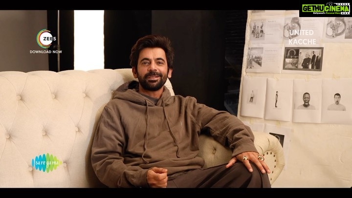 Sunil Grover Instagram - Attracted to trouble but always ready for a fight as he tries to fulfil his dreams! Watch Tango in our latest show #UnitedKacche on #ZEE5, streaming now! #UnitedKaccheOnZEE5 #KaccheSePakke https://zee5.onelink.me/RlQq/UnitedKacche @zee5 @gurdasmaanjeeyo @sapnapabbi_sappers @manurishichadha @nickhilist @nayanidixitt @dikhchyaoon @nilukohli @poojan_chhabra #SatishShah @manav_shah90 @dharampal.thakur @vikrammehra30 @sidakumar @nakli_photographer @ashishmehra03 @akshay_valsangkar @parth_ahuja__ @saregama_official @yoodleefilms @drzeusworld @manojsabharwal786 @manish_kalra @nimishalok @iamalihaji @khushmullick @imveer @ragster29 @khurramimdad @vineetmalhotra @zee5global