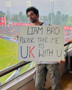 Sunil Grover Instagram - UK mein apne sapno ki innings open karne ke liye aaj yeh bhi try kar liya! 🙏 

 #UnitedKacche on #ZEE5, streaming now