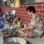 Sunil Grover Instagram - Roti khaoge?
