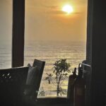 Surbhi Chandna Instagram - Sunset Kung Pao Paneer A glass of Chardonnay Sunday Done ✔️