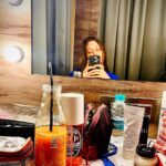 Surbhi Chandna Instagram - Desi Girl @ Wark Some Orange and POMo Juice Love by daddy Dearest to Kickstart the morning Mommy Dearest sends a nice railway cutlet packed in a gluten free bread for Breakky - ketCHAP lovers 🙋🏼‍♂️ My Comfort Footwear bigger that my FEET Tim Hortons still isn’t replacing 🌟 💴 Crunchy Set papad is Basttttt Shot Check Qaaeensss Ok this noisy typewriter be my favourite.. i 🫶 the keyboard’s that make the exact same noise ordering one from Amazun right away tak tak tak tak 🥹