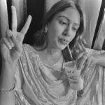 Surbhi Chandna Instagram - Desi Girl @ Wark Some Orange and POMo Juice Love by daddy Dearest to Kickstart the morning Mommy Dearest sends a nice railway cutlet packed in a gluten free bread for Breakky - ketCHAP lovers 🙋🏼‍♂️ My Comfort Footwear bigger that my FEET Tim Hortons still isn’t replacing 🌟 💴 Crunchy Set papad is Basttttt Shot Check Qaaeensss Ok this noisy typewriter be my favourite.. i 🫶 the keyboard’s that make the exact same noise ordering one from Amazun right away tak tak tak tak 🥹