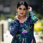 Swasika Instagram - "Blooming with happiness and surrounded by joy" 🌸🌼🌺 Dress : @houseofemkay Stylist : @tharunya_vk Acessories: @magmatvm Photography: @vipin_nairs MUA @_beautyshams_4 #flowers #happiness #naturelovers #swasikavj #dubaidays