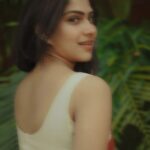 Swasika Instagram - Forever Cherished: Selena, a Timeless Sweet Memory. Her Brilliance Shines On, Unfading and Undimmed, Even in Moments of Obscurity. #selena #chathuram #swasikavj