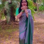 Swasika Instagram - Grooving with the Marathi Trend ! Mua : @abilashchickumakeupartist Styling : @nithinju Saree : @vihania_designz Blouse : @navamimypassionyourfashion Jewelleries: @atiracreations #swasikavj #swasika #saree #marathitrend