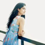 Swasika Instagram - Looking forward amidst the breeze and rays ! Click : @_cinephile #swasikavj #click #throwback #blue