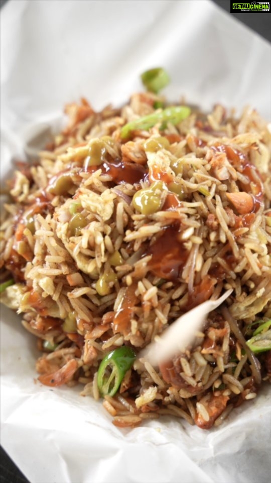 Swasika Instagram - See what is served hot at NAMASTE FOODIE'S . It is our special egg fried rice mixed with tasty and yummy sauces. Do try it out at Namaste Foodies at Tripunithara and watch my vlog to know more details . #namastefoodies #friedrice #thripunithura #cochinfoodspots #cochinfoodies #foodlove #noodles #thattukada #quicksnack #swasikavj @namaste___foodies