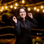 Swasika Instagram - Amidst the lights of life✨️ Wearing : @shejustshines__ Photography: @3leaf_photography #lightsoflife #swasikavj #malayalamactress #blacklove