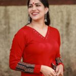 Swasika Instagram – Smile and spread the aura of positivity !
Happy Sunday to everyone. 
Photography: @3leaf_photography 

#swasikavj #Swasika