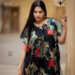 Swasika Instagram - Some days are good to be remembered ! Wearing : @houseofemkay Stylist : @tharunya_vk Jewellery: @kaya_online_ Photography: @vipin_nairs #dubai #saturdaymorning #saturday #swasika Dubai, United Arab Emirates
