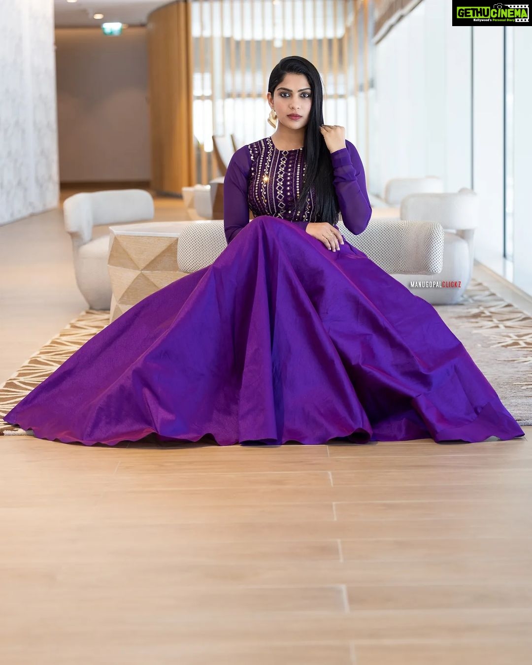 Swasika Instagram - In the vibrant tapestry of life, be bold enough to paint your dreams with hues of purple, for happiness lies not in conformity but in the courageous embrace of one's true colors. Wearing : @riti_boutique Photography: @manugopalclickz #dubai #dubaidays #swasikavj #swasika #purple #purplelove Dubai, United Arab Emirates