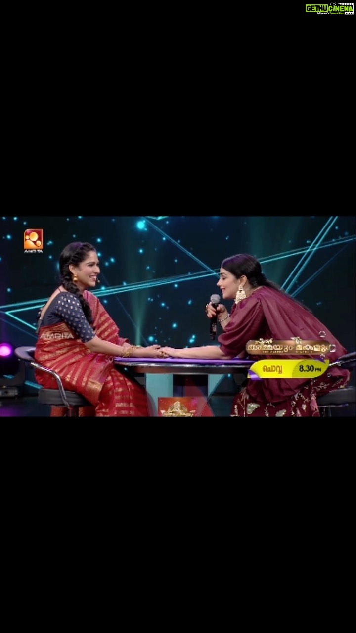 Swasika Instagram - Super Ammayum Makalum ❤️❤️ @amritatv @shwetha_menon