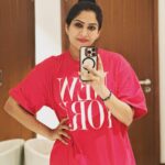 Swasika Instagram - "Happiness is a day spent in the company of loved ones, creating memories that will warm our hearts forever." Wearing : @berra_women #swasikavj #swasika #agoodday #mirrorselfie