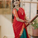 Swasika Instagram – Being traditional at @amma.association general body meeting .
Wearing : @anakhalissa_bridalstudio 
Styled by : @vrinda_sk_ 
Photography: @jithin_verito 
MUA  @nadzmakeover 

#ammameeting #swasikavj #dawanilook #dawani