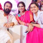 Swasika Instagram - Moments at Amma Meeting ! Photography: @prada_photography #ammameeting #actors #malayalamactors