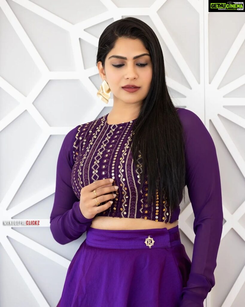 Swasika Instagram - In the vibrant tapestry of life, be bold enough to paint your dreams with hues of purple, for happiness lies not in conformity but in the courageous embrace of one's true colors. Wearing : @riti_boutique Photography: @manugopalclickz #dubai #dubaidays #swasikavj #swasika #purple #purplelove Dubai, United Arab Emirates