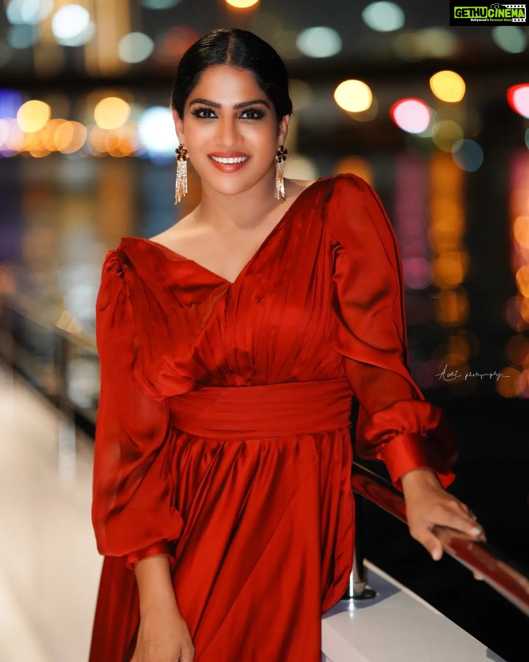 Swasika Instagram - Radiant in red, she stands amidst the night, her gown a beacon of elegance amidst the enchanting glow of lights. Stylist : @tharunya_vk Outfit : @houseofemkay Acessories: @lauradesigns.in Photography: @ashique_hisham #swasikavj #redgown #dubai #dubaidays