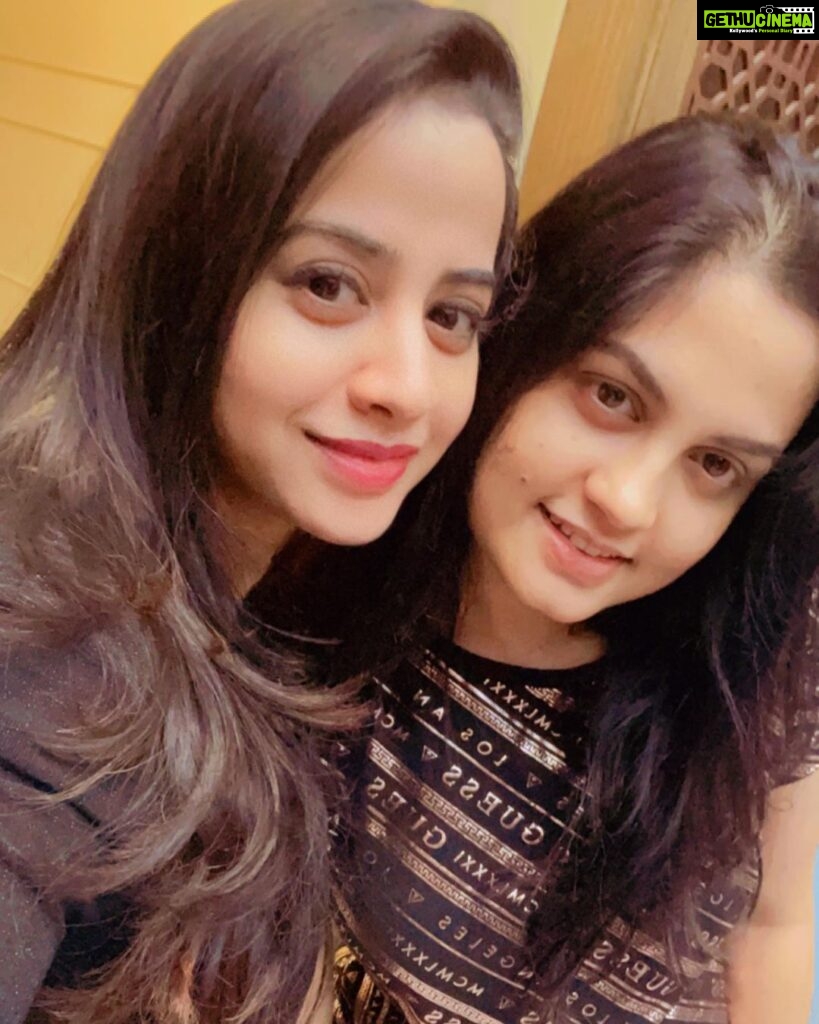 Swathi Deekshith Instagram - Long time catch up with my fav ashritha .. Love spending time with you.. Such a positive soul .. Wishing you the best for ur new beginnings .. Lots of love papa ❤