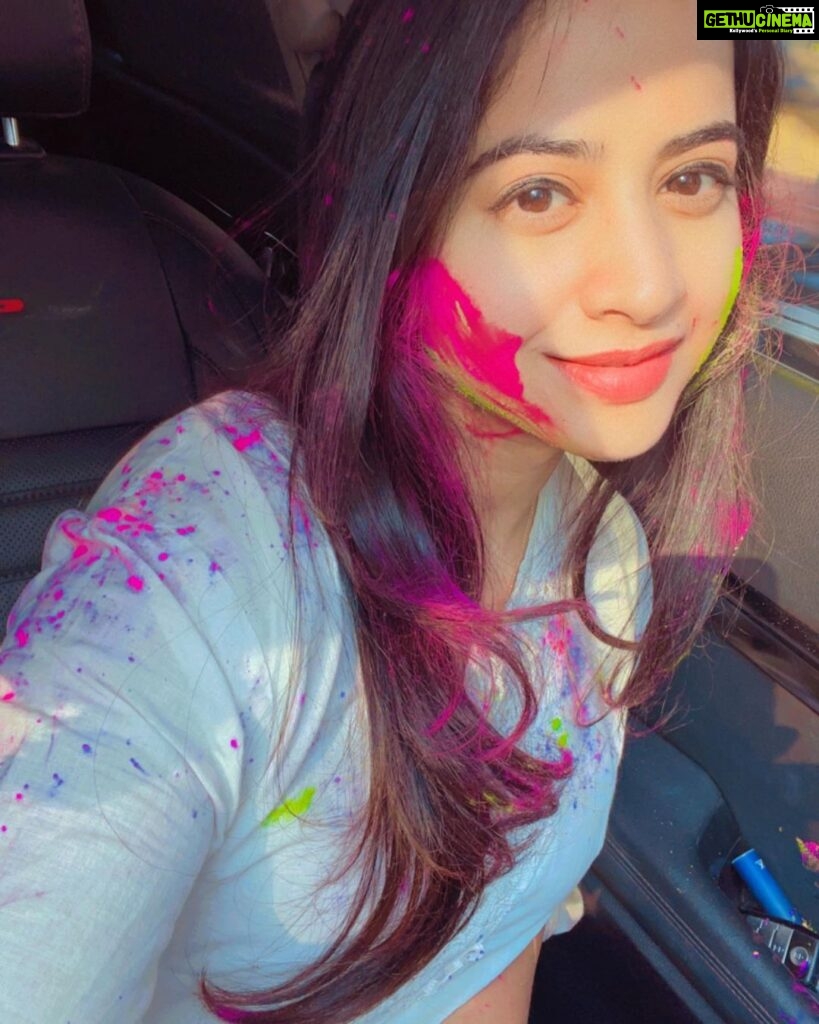 Swathi Deekshith Instagram - Unequalled… Unsurpassed… Unchallenged… that’s the sign of NEW-AGE WOMAN .. that’s the sign of ME .. that’s the sign of YOU…!!! HAPPY WOMENS TO ALL THE WONDERFUL WOMEN ❤️ Also a happy holi 🌟🙈😝