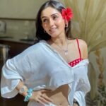 Tanya Sharma Instagram - Flower child 🌺 #instagood #tanyasharma #alibaug #staycation #explore #grateful