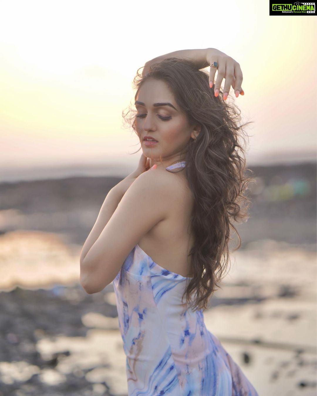 Tanya Sharma Instagram - Can’t touch this 🏹 . . Shot by - @iam_rajinamdar #photoshoot #picoftheday #beach #beachgirl #sunsetlovers #explore #instagood #tanyasharma