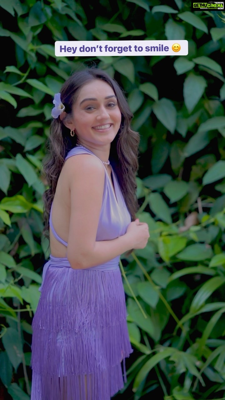 Tanya Sharma Instagram - Hey don’t forget to smile 🥹 Happy Sunday y’ll 🤍 #reels #reelsinstagram #reelkarofeelkaro #reelitfeelit #explore #trending #tanyasharma #girls #smile