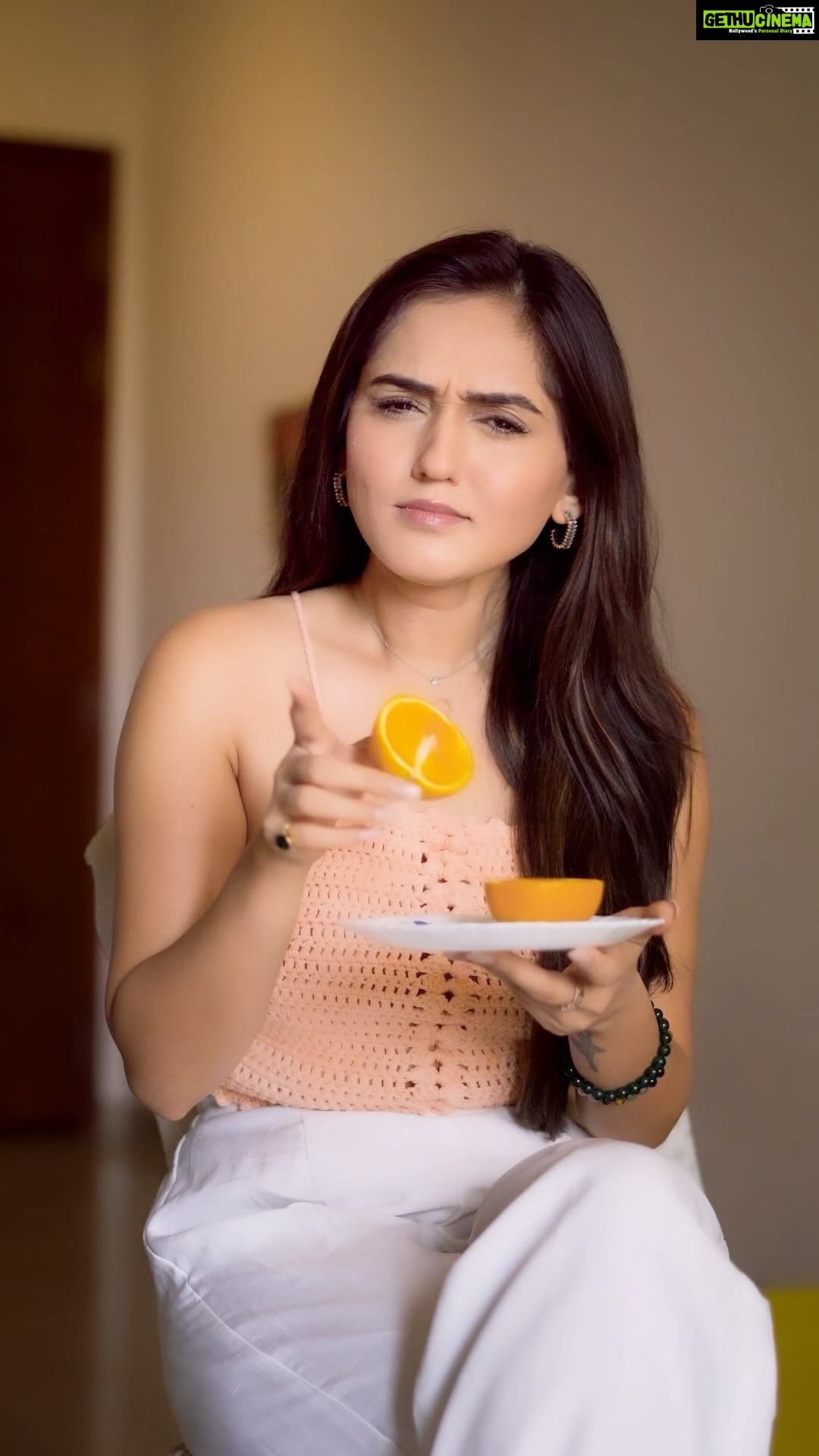 Tanya Sharma Instagram - HEY ! Guys ☺️ #AD You know my one-stop solution for dull skin and dark spots? The Garnier Bright Complete Vitamin C Serum. ✨ It is enriched with 30X* vitamin C that helps fades dullness, and dark spots and gives you visibly bright skin in just 3 days*! Try it for yourself and thank me later! 7ml trial pack available now starting at Rs 129/- *vs Bright Complete SPF 40 Serum Cream. *Basis clinical study on reduction of spot colour & number, not size #Garnier #BrightComplete #VitaminC #Serum #Skincare #Dullness #Darkspots #Brightness #CForSerum