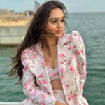 Tanya Sharma Instagram - This is what you missed 🤭 . . Styled by @rimadidthat Outfit @papzclothing Earrings @trazenie Did a lovely sail with @saillanka last weekend ! @scy.awards @goldcoastfilmsofficial #saillanka #saillankacharter #scyisthelimit #srilanka #grateful #sailing #formals #tanyasharma