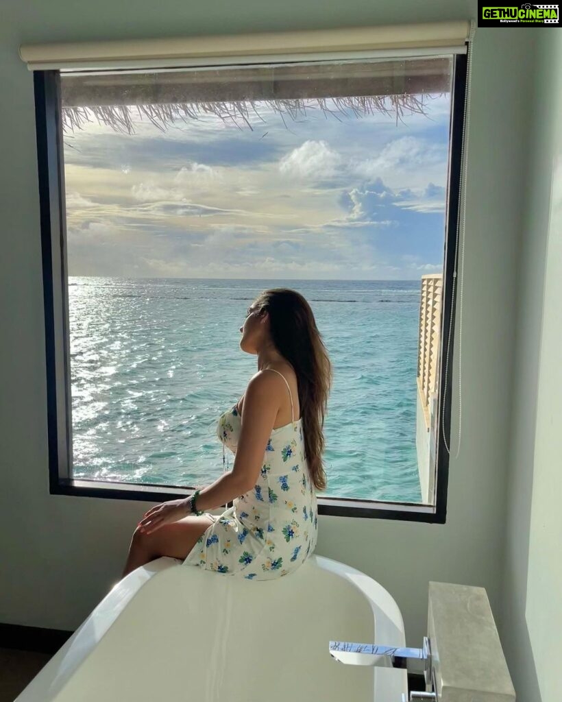 Tanya Sharma Instagram - You are my sunshine my only sunshine you make me happy when skies are grey 🌞✨ . . Location- @velassarumaldives #travel #maldives #instagram #travel2023 #tropical #aesthetics #tanyasharma 𝓗𝓮𝓪𝓿𝓮𝓷.
