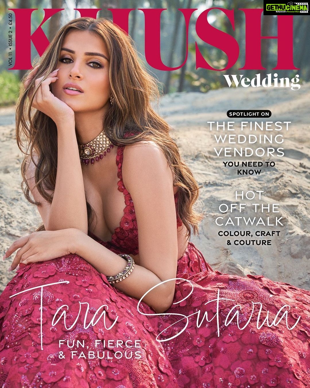 Tara Sutaria Instagram - Dressing up on the beaches of Goa with @khushmag 🌴☀️🌺 Editor in-chief: @sonia_ullah Photography: @rohanshrestha Wardrobe: @mishruofficial Styled by: @Tanishqmalhotraa Location: @stregisgoaresort