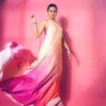 Tejasswi Prakash Instagram - Nice to meet ya 💕 . . . Wearing @mandirawirkhq Shoes @sko.store 📸 @visualaffairs_va