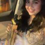 Tejasswi Prakash Instagram - To the people in my life who make me smile, support me and bring me joy… a big thank you 🙏 #dadasahebphalkeawards #naagin6 #bestactresstelevision . . . Wearing @shashagabaofficial Necklace & Rings @karishma.joolry Bracelet @goldsmiths_jewellery Styling @shreejarajgopal Style assistant @dhwanii.jain 📸 @visualaffairs_va Makeup @jyotiiadvani.artistry