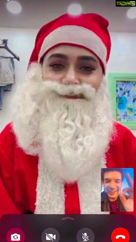 Tejasswi Prakash Instagram - Merry Christmas yalll.. have a good one 🧑‍🎄🎄