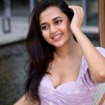 Tejasswi Prakash Instagram - Mentre respiro, spero 🦄