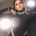 Tejasswi Prakash Instagram - Begin slide show . . . Outfit - @labelankitajain Jewelry- @karishma.joolry @dipublicrelations Heels - @louboutinworld Styled by - @shaleenanathani Assisted by - @samridhi_.jain 📸 @visualaffairs_va Video @that.nikhil