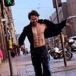 Tiger Shroff Instagram – I think the lovely people out here think im crazy to walk around the city in snow storms like this..😅