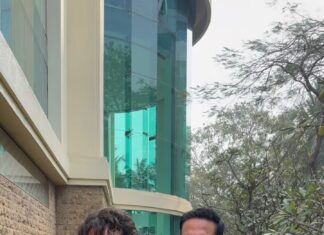 Tiger Shroff Instagram - So @tigerjackieshroff played #MainKhiladi with me and this happened!! How about you make a #MainKhiladi reel with your bestie? I’ll repost. #Selfiee