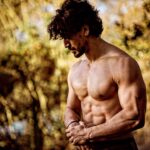 Tiger Shroff Instagram – 🌴🌲☀️