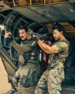 Tiger Shroff Instagram - See you in the theatres on Eid 2024 💥 #BadeMiyanChoteMiyan #BadeMiyanChoteMiyanEid2024 @akshaykumar @vashubhagnani @aliabbaszafar @jackkybhagnani @therealprithvi @deepshikhadeshmukh @pooja_ent @ihimanshumehra @aazfilms